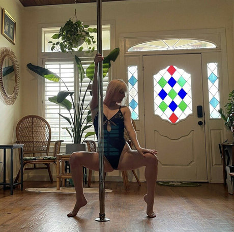 Taylorwould トップスター 画像