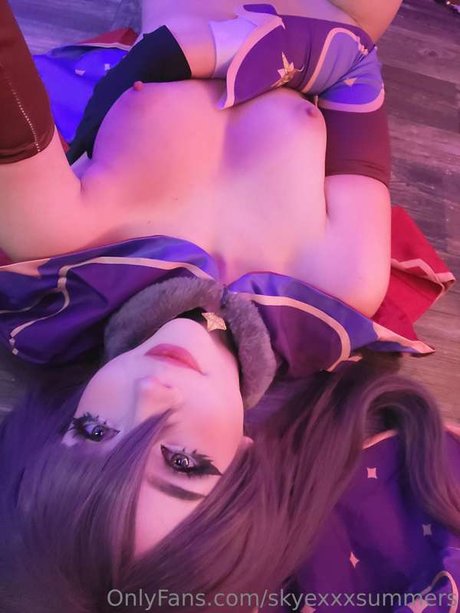 Skye Summers ポルノ女優 写真