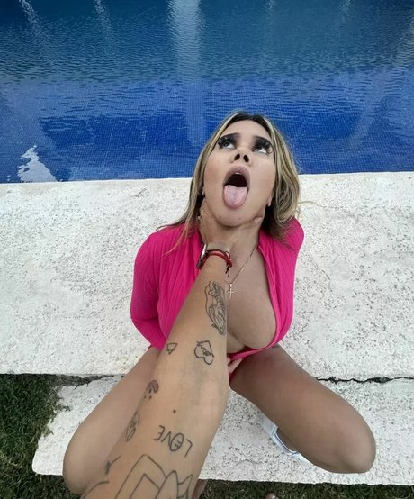 Desiree Gonzalez ホットスター 写真