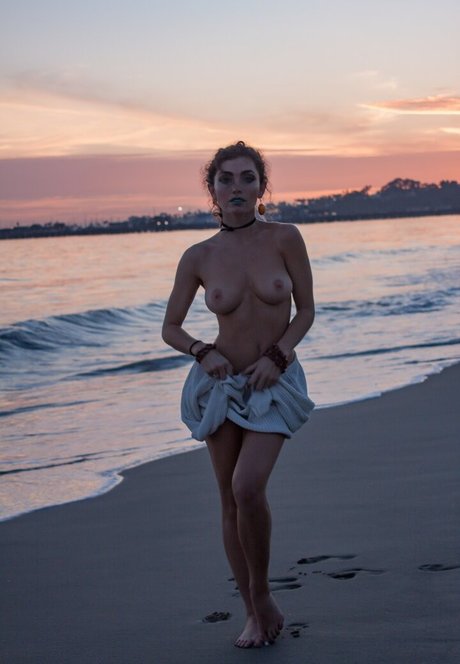 Gillian Barnes 美しいスター 写真
