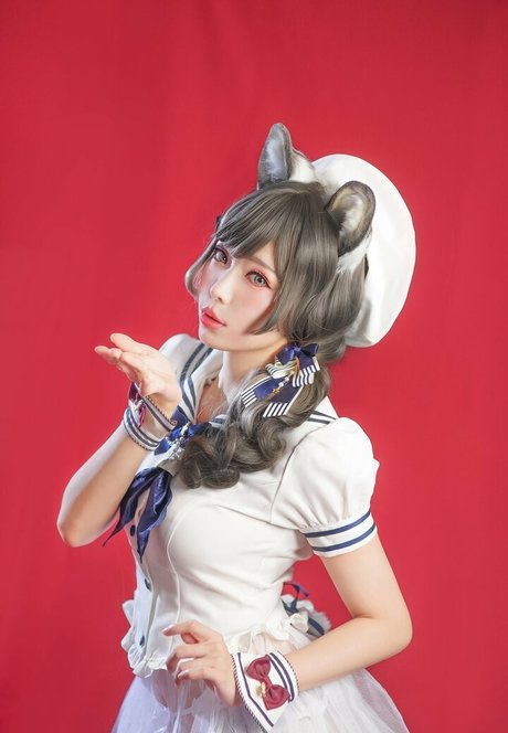 Ely Cosplay エロティックなモデル 写真