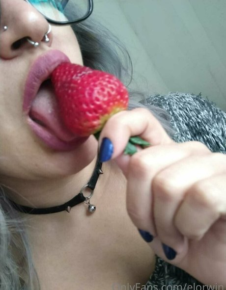 elorwin セックスモデル 写真