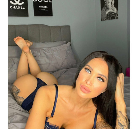 lisaashay ヌード女優 写真