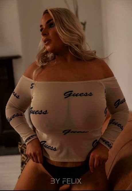Ashleemunday 美しいスター 画像