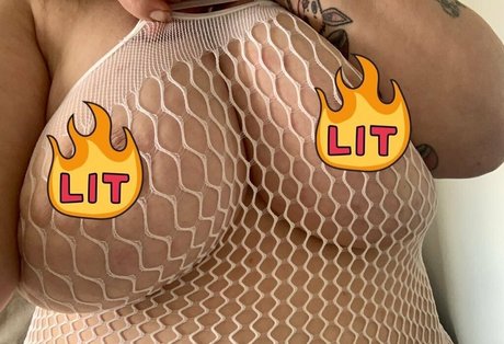 tillybbyxofree ポルノスター 画像