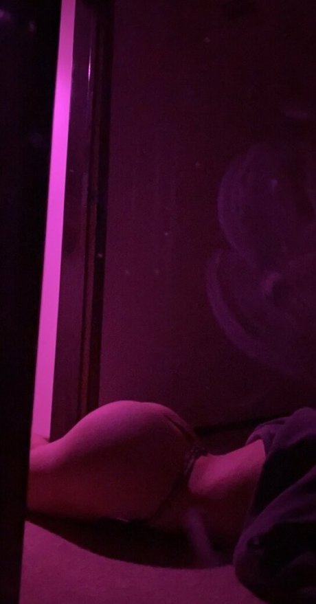 wh0re4am0r セクシーなポルノスター 画像
