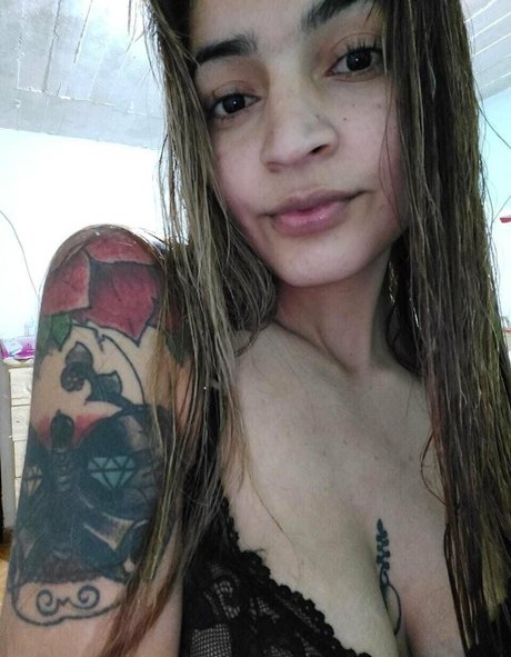 brunettesexyy セックス女優 写真
