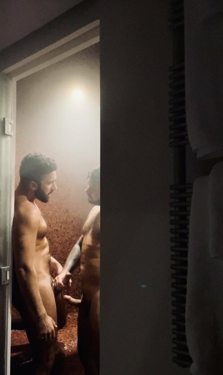 leobear ポルノモデル 写真