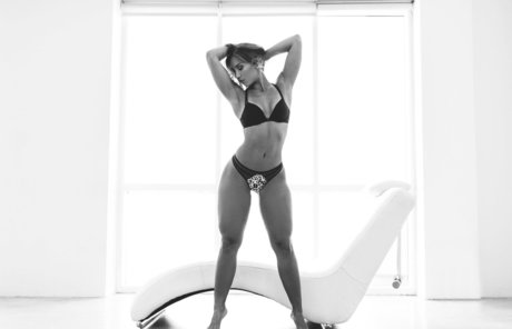 Nicole Mejia 無料モデル 画像