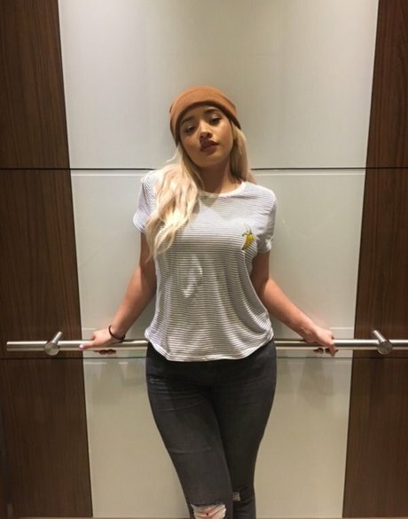 Kim Johannson アートスター ギャラリー