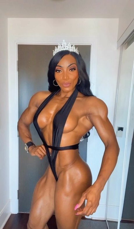 Maggie Watson 最高のスター 写真