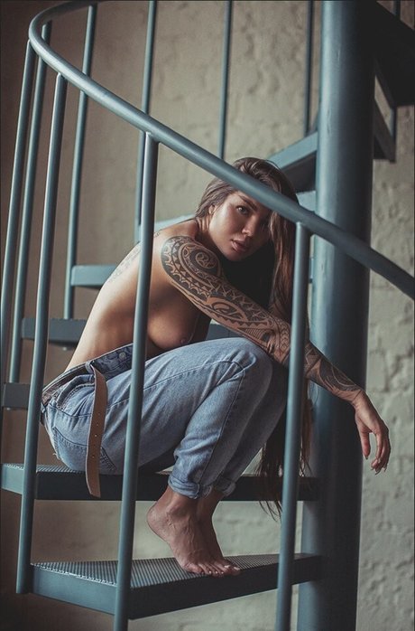 pocahontas persian 素敵なモデル 写真