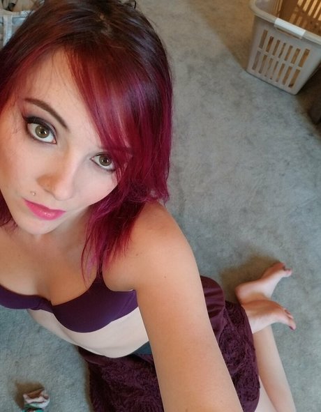 karasfreefeet ポルノモデル 画像