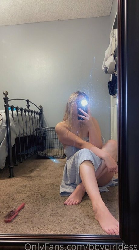bbygirldess セクシーモデル 写真