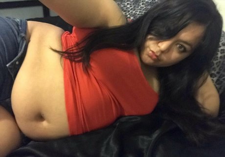 devithikk エロティックモデル 画像