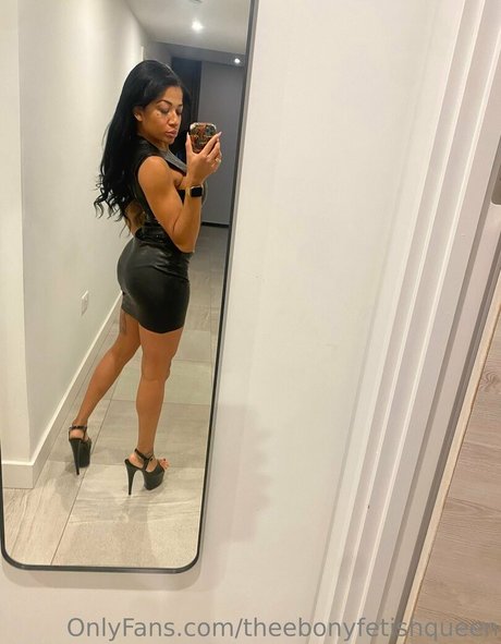 theebonyfetishqueen HDモデル 画像