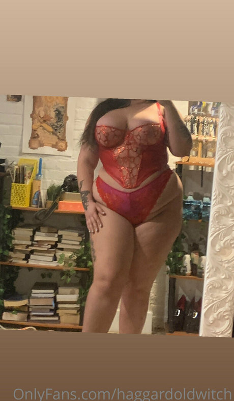 haggardoldwitch 美しいポルノスター 写真