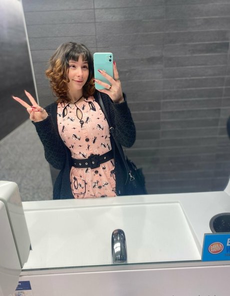 lisasayshello スター 写真