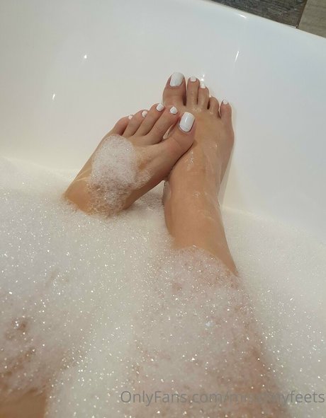 misstinyfeets ポルノスター 美しい 写真