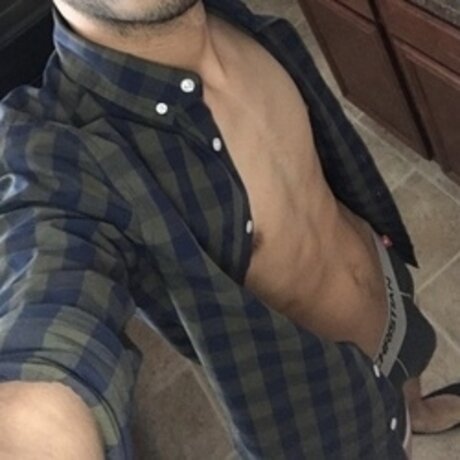Hung Latin Twink 高品質モデル 写真