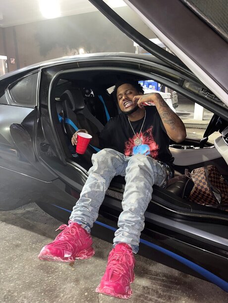 Gleesh Brady ポルノスター エロティック ギャラリー