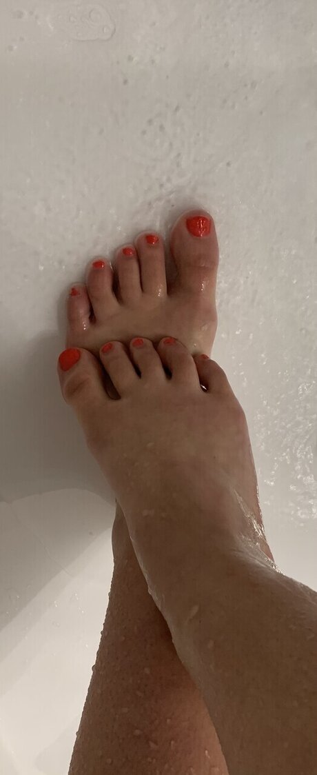 Cutiiiiefeet ヌードのポルノスター 写真
