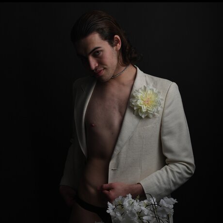 Andreas b ポルノスター 裸 写真