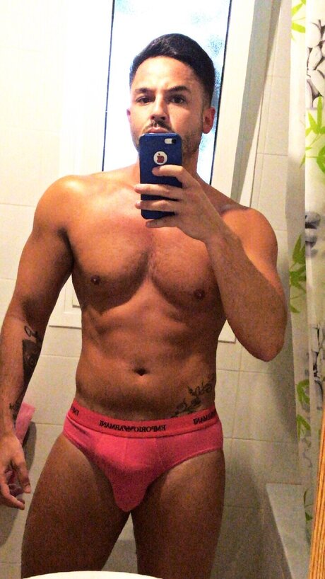 Adriano Farrapa 高品質女優 写真