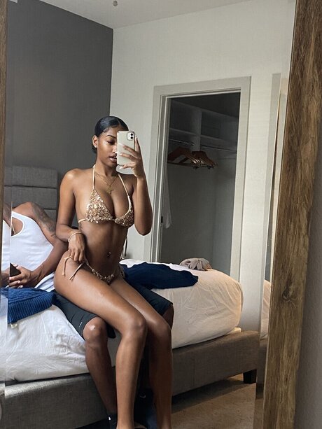 TrynaCsumn セクシー女優 写真