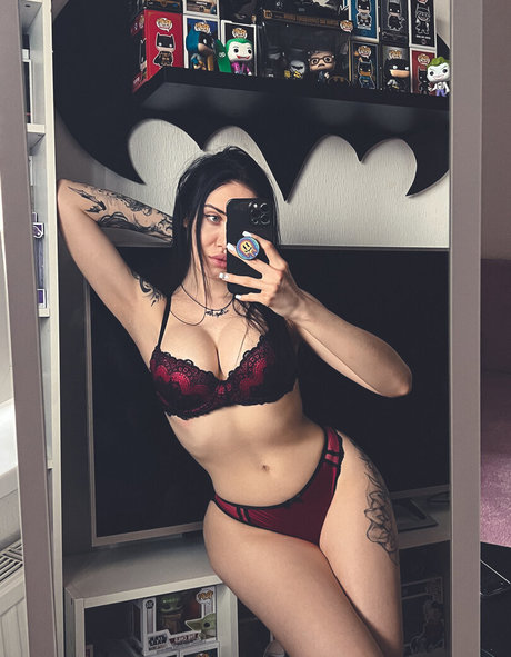 Dasha Doshik ポルノモデル 写真