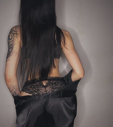 Dasha Doshik ヌードスター 写真