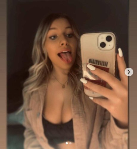 Mackenzie Spohn トップモデル 画像