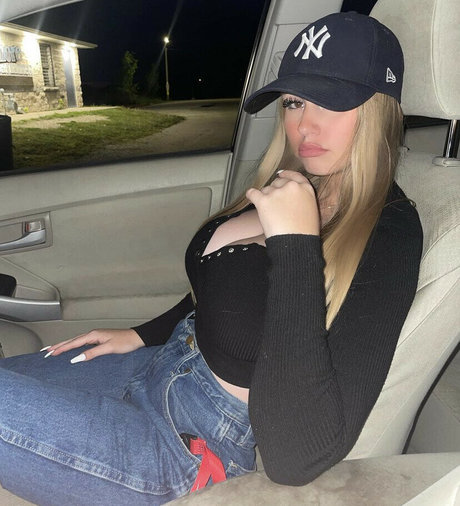 haileyyfriz 美しいスター 写真