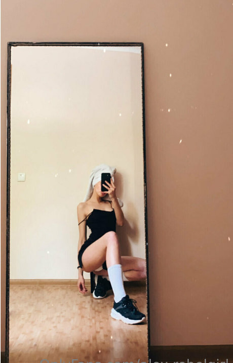 alex rebelgirl ポルノモデル 写真