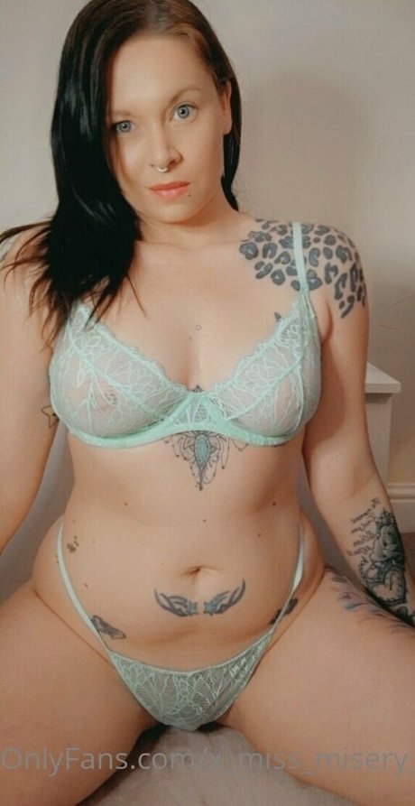 x miss misery x セックス女優 画像