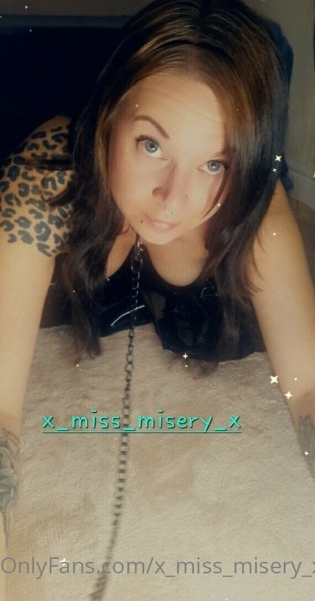 x miss misery x セクシーモデル 画像