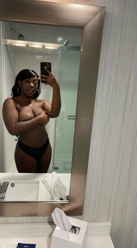 cinncityxxx ヌード女優 画像