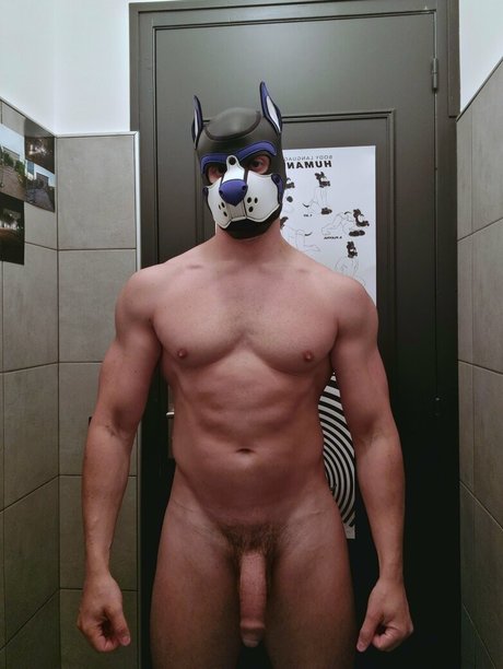 pupbuday ポルノスター エロティック 写真