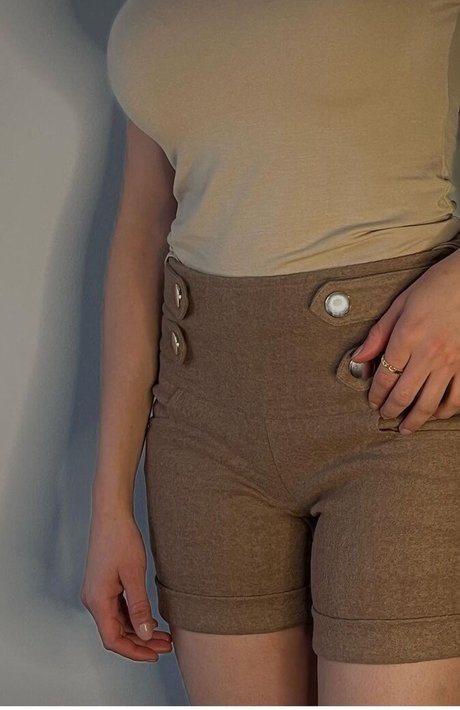 Daniela Derly xxxスター 写真