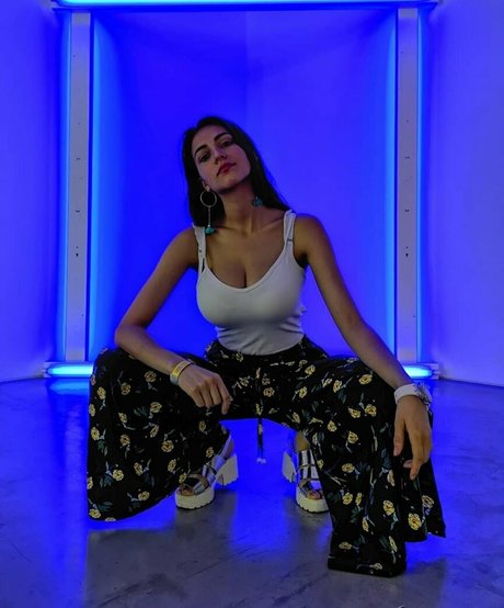 Daniela Derly セックス女優 写真