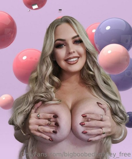 bigboobedbritneyvip 美しいスター ギャラリー