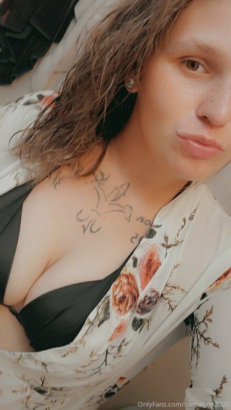 sierralynn2020 かわいいポルノスター 写真