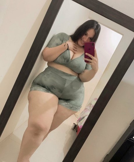 Andreina Valencia ヌードスター 写真
