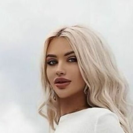anastasiiabod ポルノモデル 写真
