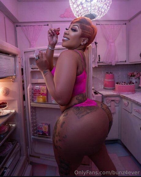 Bunz4ever ポルノスター 無料 写真