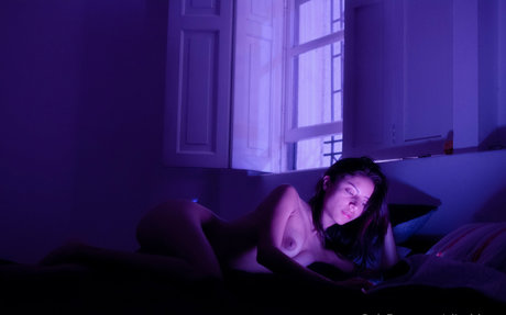 alicebluwu 裸の女優 画像
