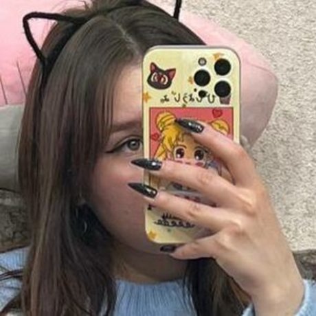 valeria gurova アダルトスター 写真