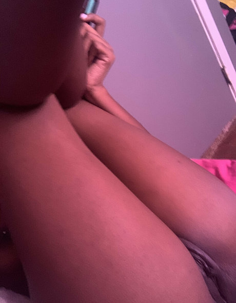 lovelykaybaby エロティックなスター 画像