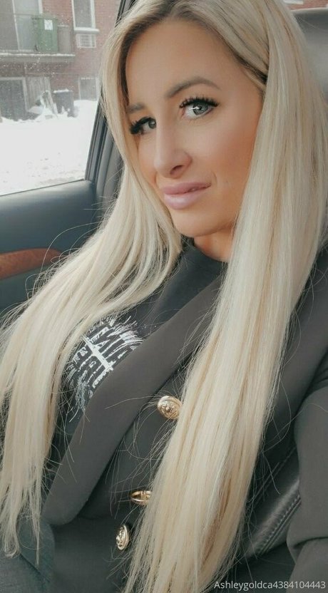 ashleygoldca セクシーなポルノスター 画像