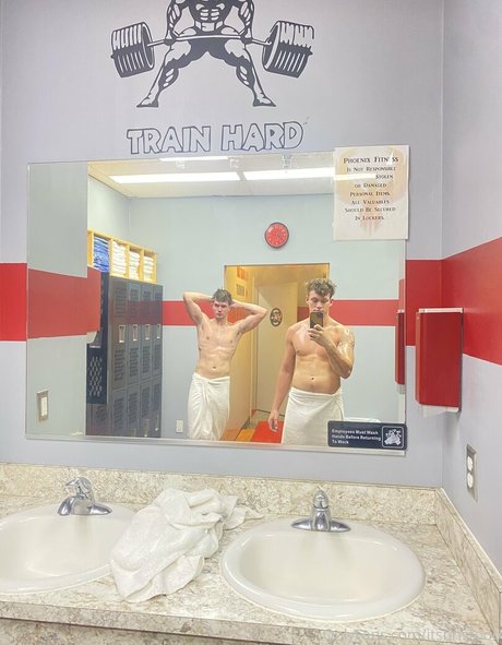 hungodeyfree HDポルノスター 写真